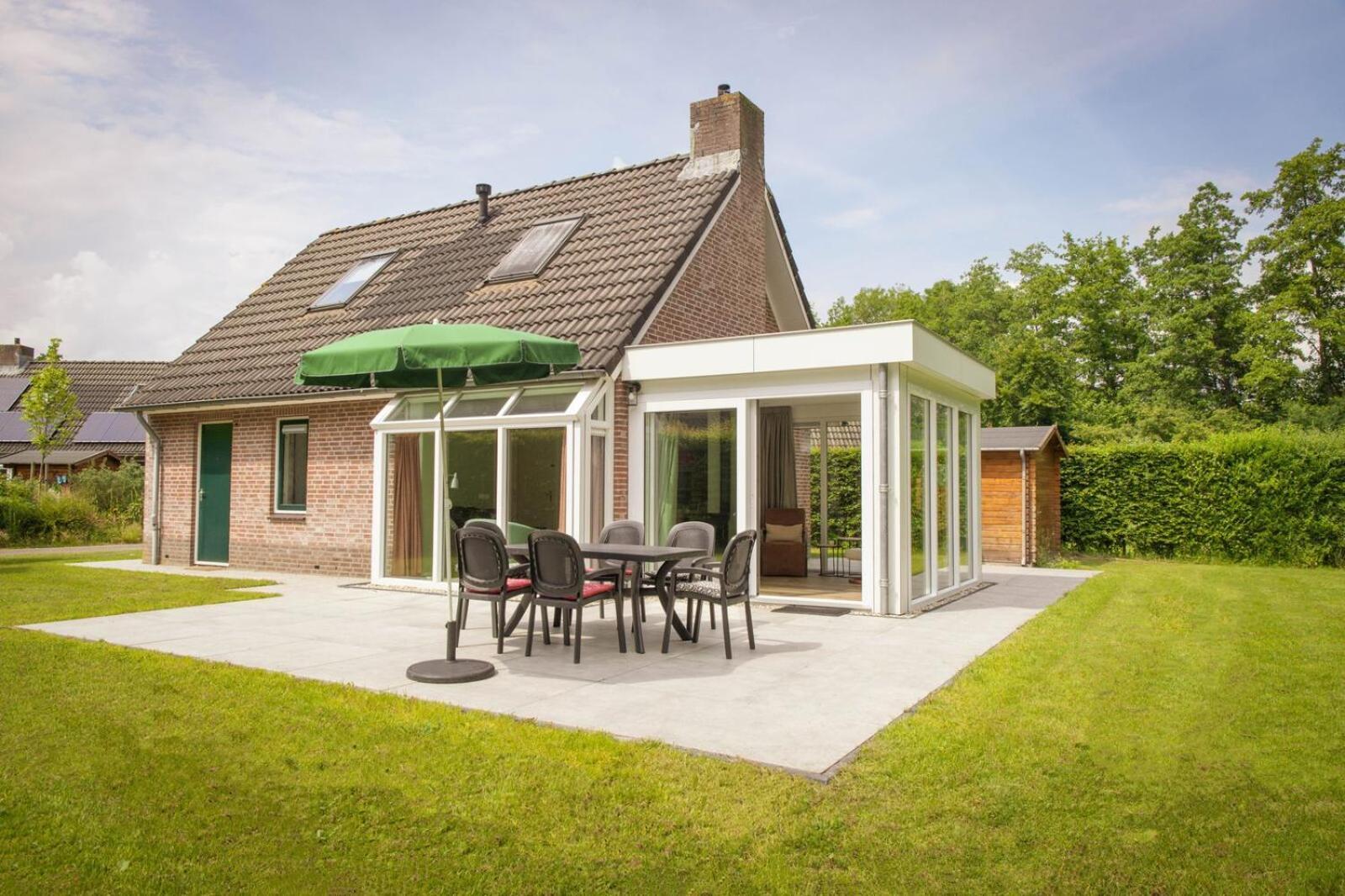 Vakantiepark Sallandshoeve Nieuw-Heeten Exterior foto