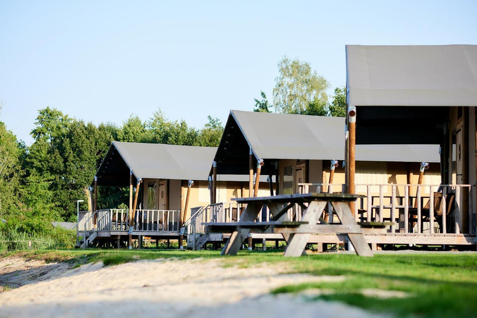 Vakantiepark Sallandshoeve Nieuw-Heeten Exterior foto